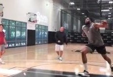 湖人近期爆料视频最新版,球队备战新赛季幕后故事”