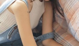 4大美女模特爆料视频播放,独家爆料视频幕后故事