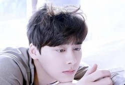 杨紫和肖战娱乐爆料视频,揭秘明星幕后故事