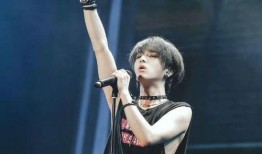 华晨宇四面台爆料视频大全,华晨宇四面台演唱会精彩瞬间大盘点